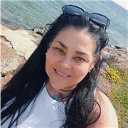 Profesora en Apoyo escolar y refuerzo académico. Con mucha paciencia, respetuosa y muy cariñosa con los niños